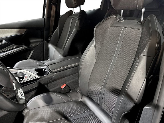 Peugeot 3008 5 of 5
