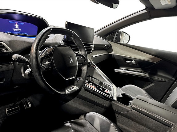 Peugeot 3008 4 of 5