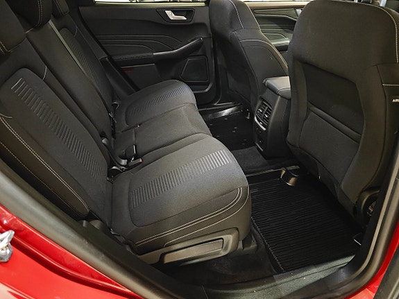 Ford Kuga 17 of 22