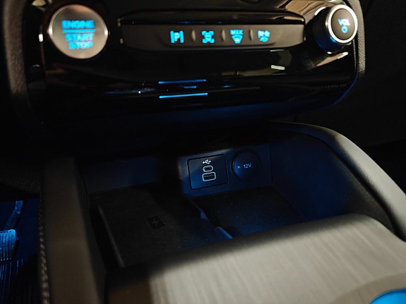 Ford Kuga 15 of 22