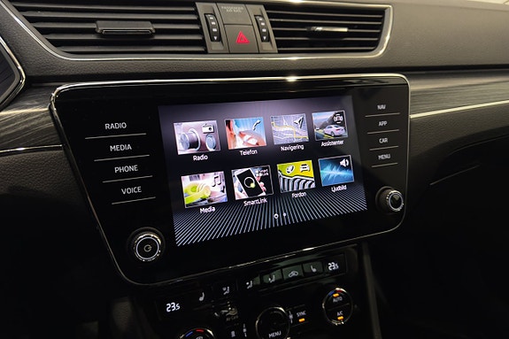 Skoda Superb 15 of 23