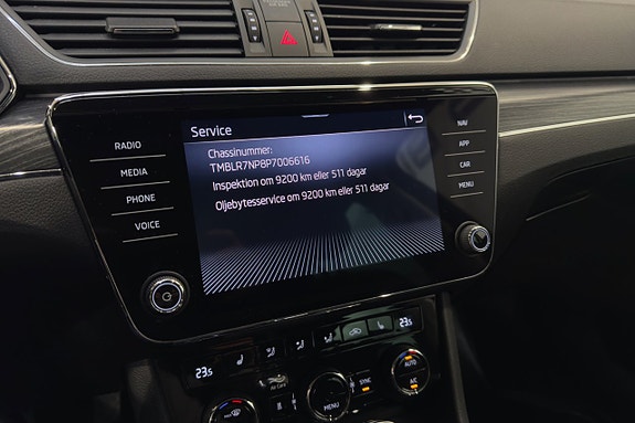 Skoda Superb 17 of 23