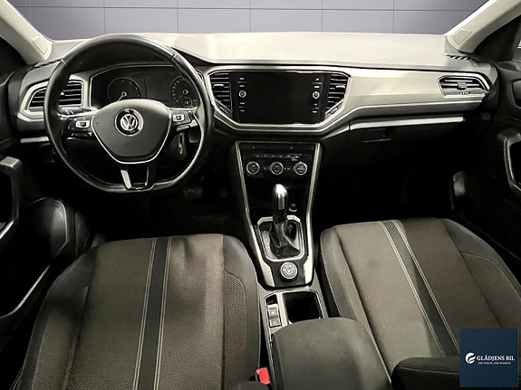 Volkswagen T-Roc 10 of 21