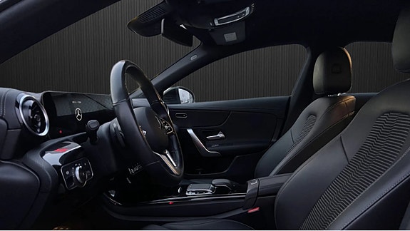 Mercedes-Benz CLA200 5 of 5