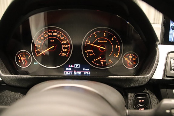 BMW 320 11 of 14