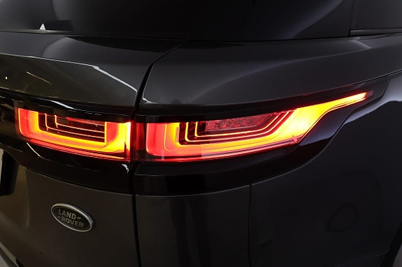 Land Rover Range Rover Velar 28 of 29