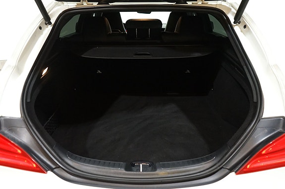 Mercedes-Benz CLA220 d 11 of 12