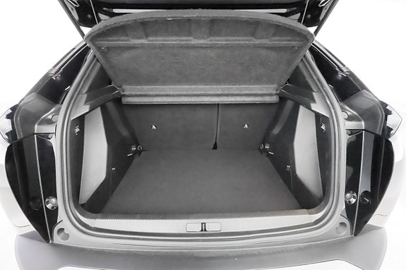 Peugeot 2008 23 of 24