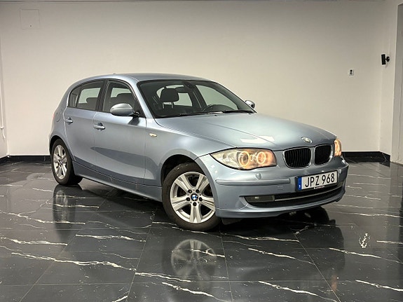 BMW 120 3 of 5