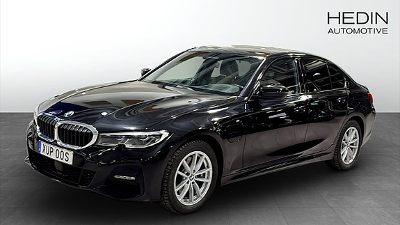 BMW 330e