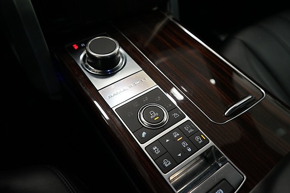 Land Rover Range Rover 20 of 23