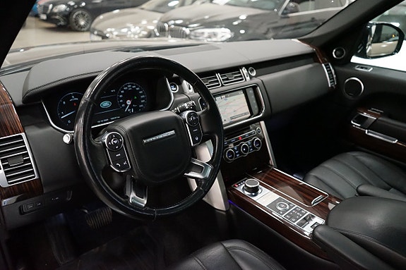 Land Rover Range Rover 13 of 23
