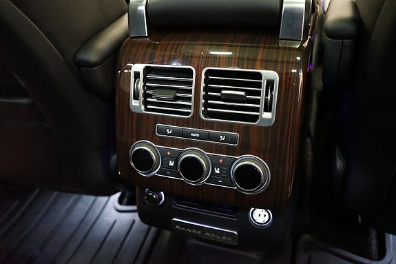Land Rover Range Rover 5 of 5