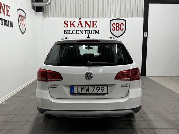 Volkswagen Passat Alltrack 5 of 5