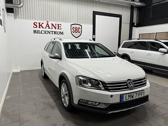 Volkswagen Passat Alltrack 3 of 5