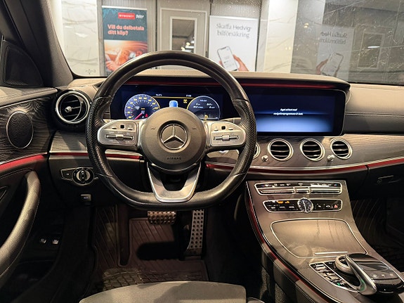 Mercedes-Benz E220 10 of 30