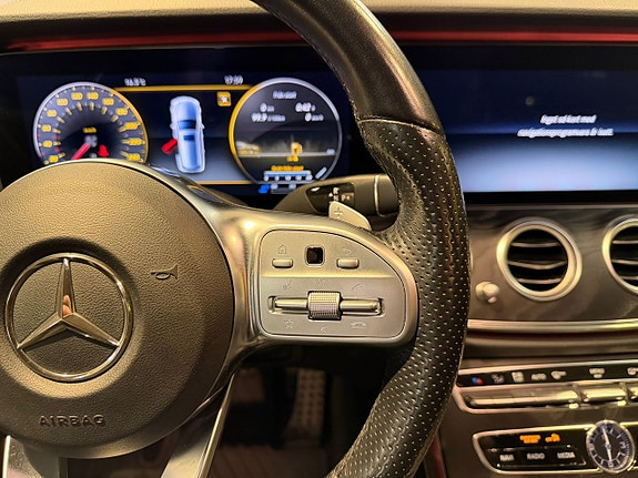 Mercedes-Benz E220 14 of 30