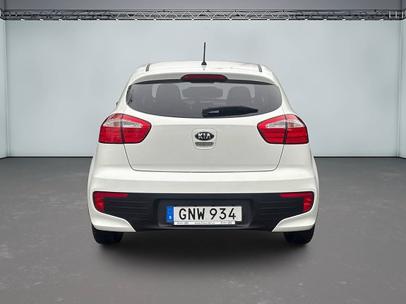 Kia Rio 5 of 5