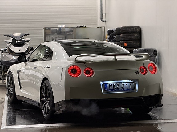 Nissan GT-R 26 of 26