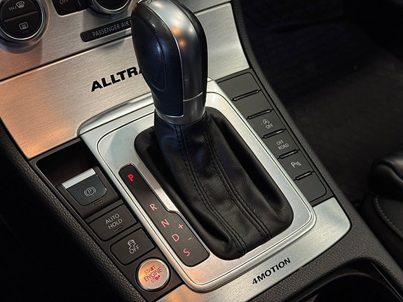Volkswagen Passat Alltrack 13 of 19