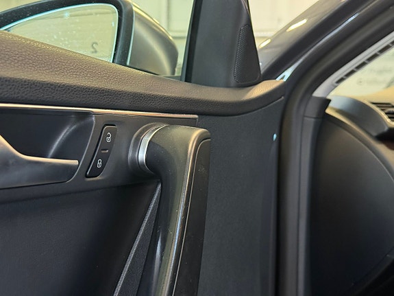 Volkswagen Passat Alltrack 12 of 19