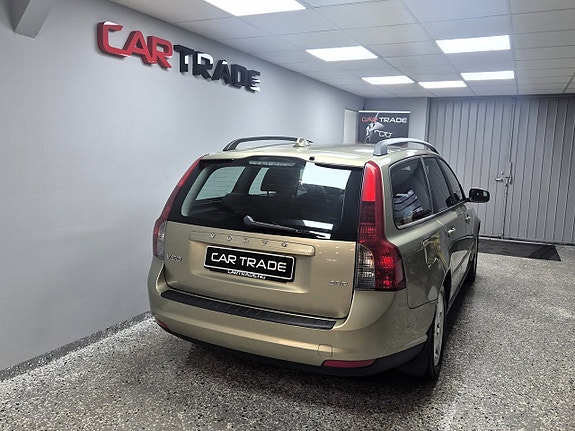 Volvo V50 6 of 21