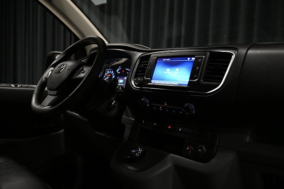 Toyota Proace 30 of 30