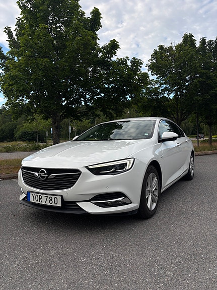 Opel Insignia 4 of 5