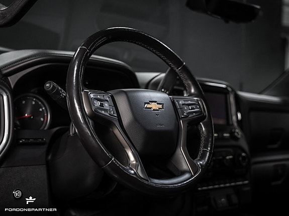 Chevrolet Silverado 2500 27 of 29