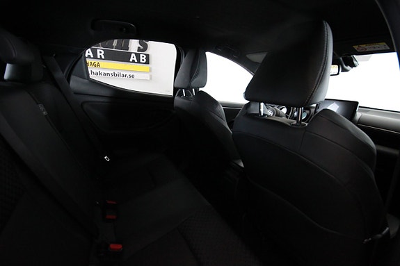 Toyota Yaris 4 of 5