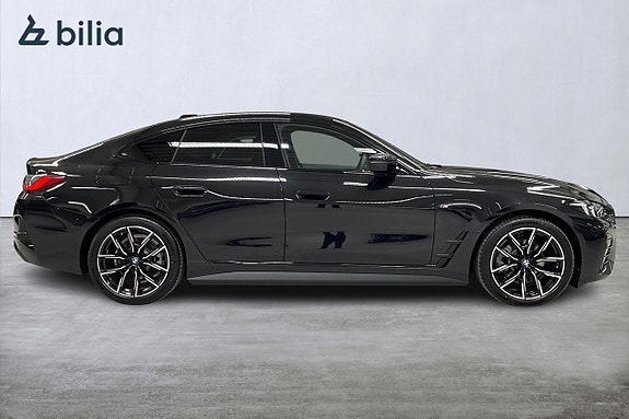 BMW i4 15 of 17