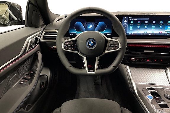 BMW i4 9 of 17