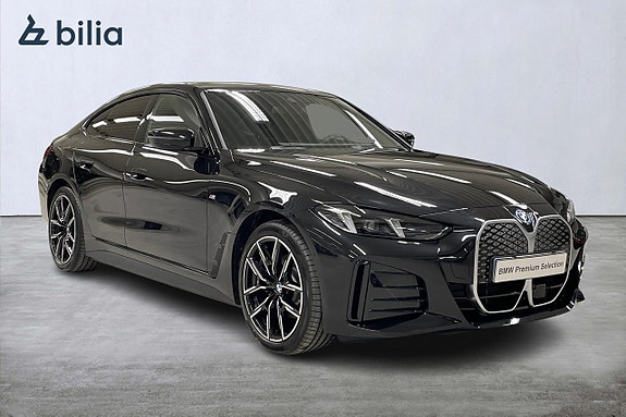 BMW i4 17 of 17