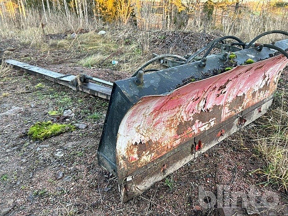 Snöplog Vreten K 2100 U