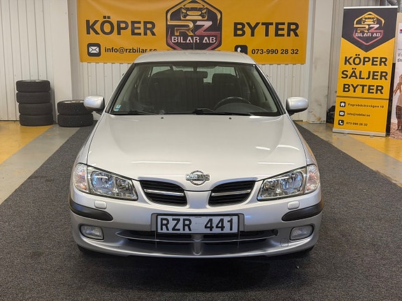 Nissan Almera
