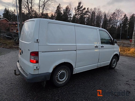 Volkswagen Transporter 3 of 5