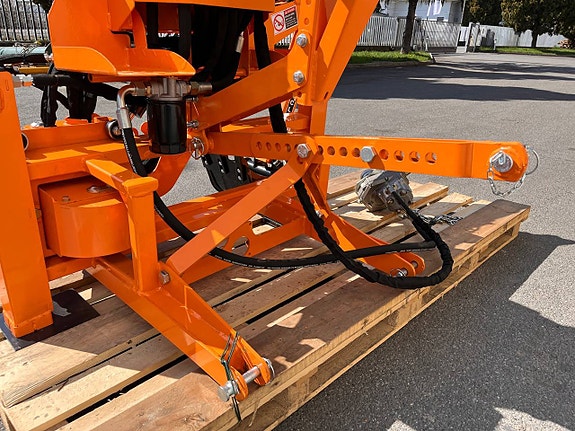 DELEKS® DRS-1000T Grävaggregat för kompakttraktor 8 of 12