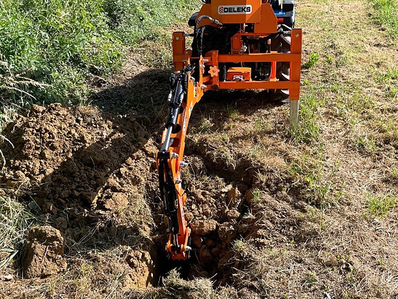 DELEKS® DRS-1000T Grävaggregat för kompakttraktor 3 of 12