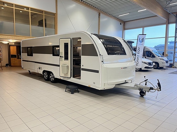 Adria ALPINA 753 HT (ALDE+AC+Mover+Frontkök+Ugn+Micro) 2 of 30
