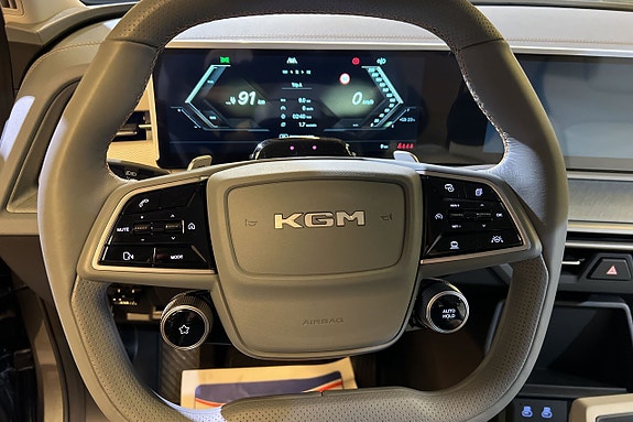 KGM Musso EV 12 of 16