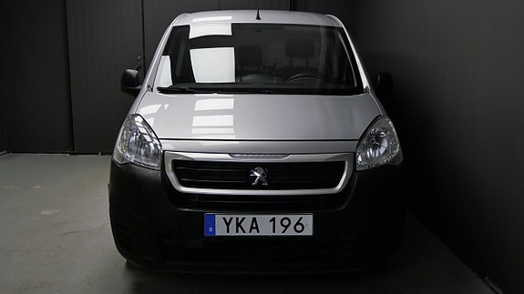 Peugeot Partner 2 of 5