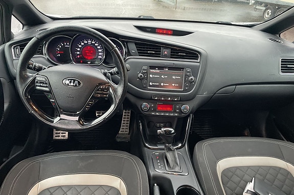 Kia Ceed 8 of 17