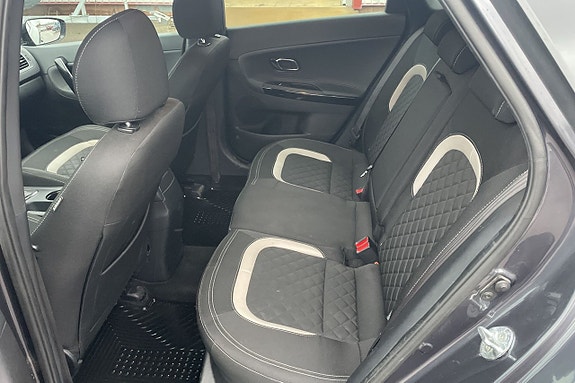 Kia Ceed 16 of 17