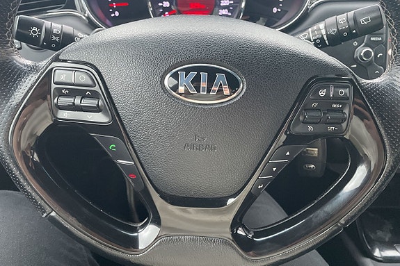 Kia Ceed 9 of 17