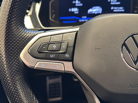 Volkswagen Passat Alltrack 20 of 23