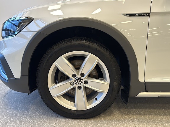 Volkswagen Passat Alltrack 23 of 23