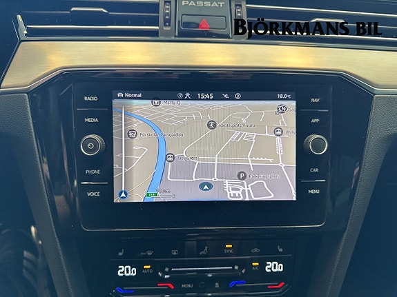 Volkswagen Passat Alltrack 10 of 16