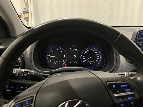 Hyundai Kona 13 of 26