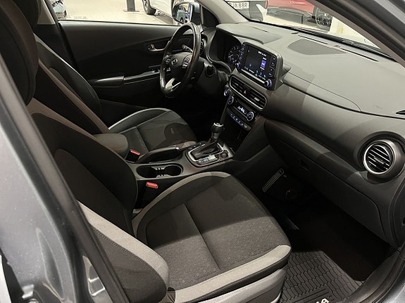 Hyundai Kona 10 of 26