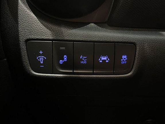 Hyundai Kona 22 of 26